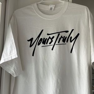 Yours Truly White heavy 100 cotton tee shirt short sleeve XL brand new w/o tag